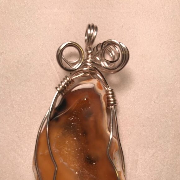 Silver and Druzy Agate Wire Pendant Necklace, NEW - Picture 2 of 3